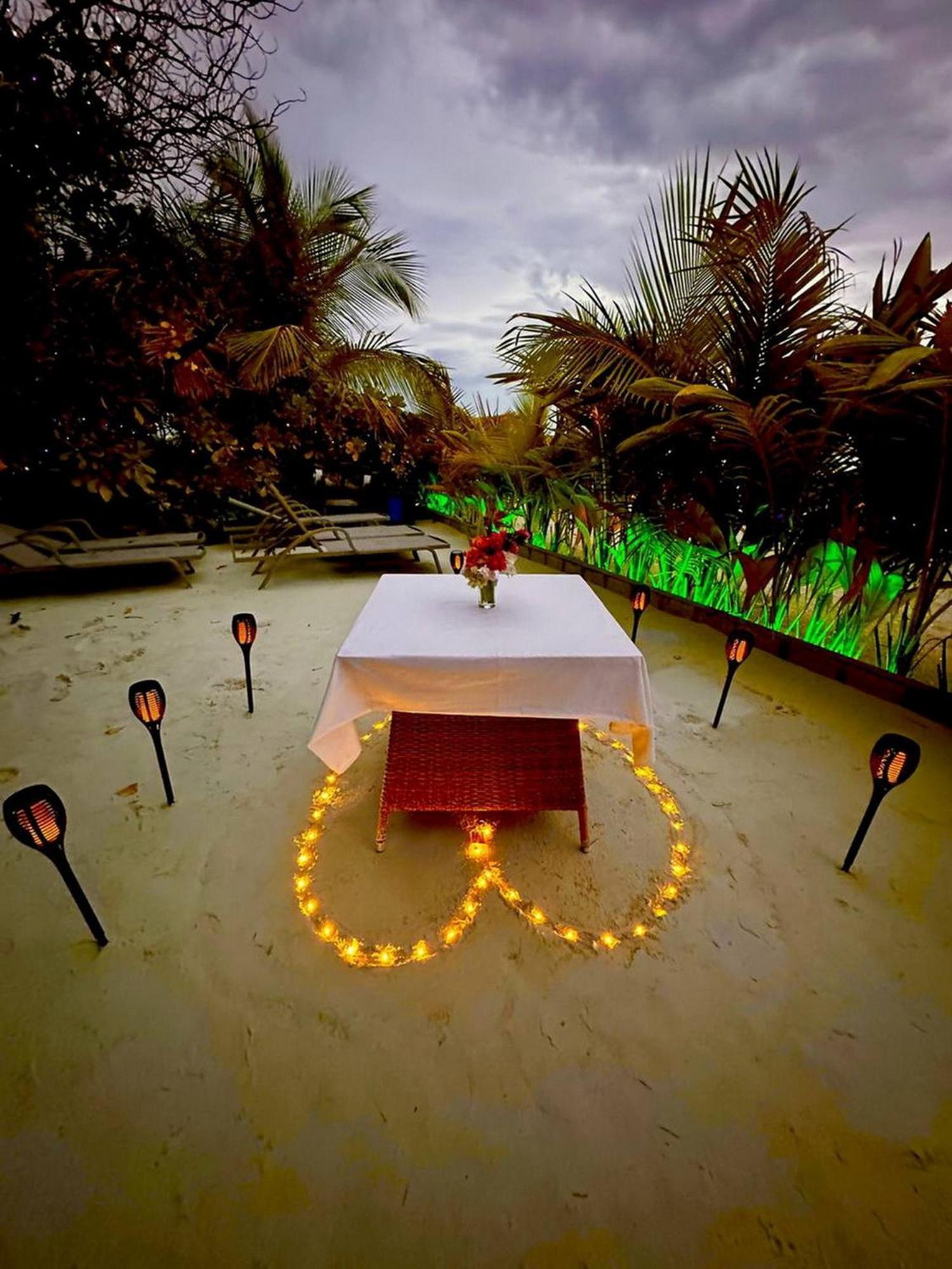 Wind Breeze Sunset View Inn Guraidhoo  Buitenkant foto