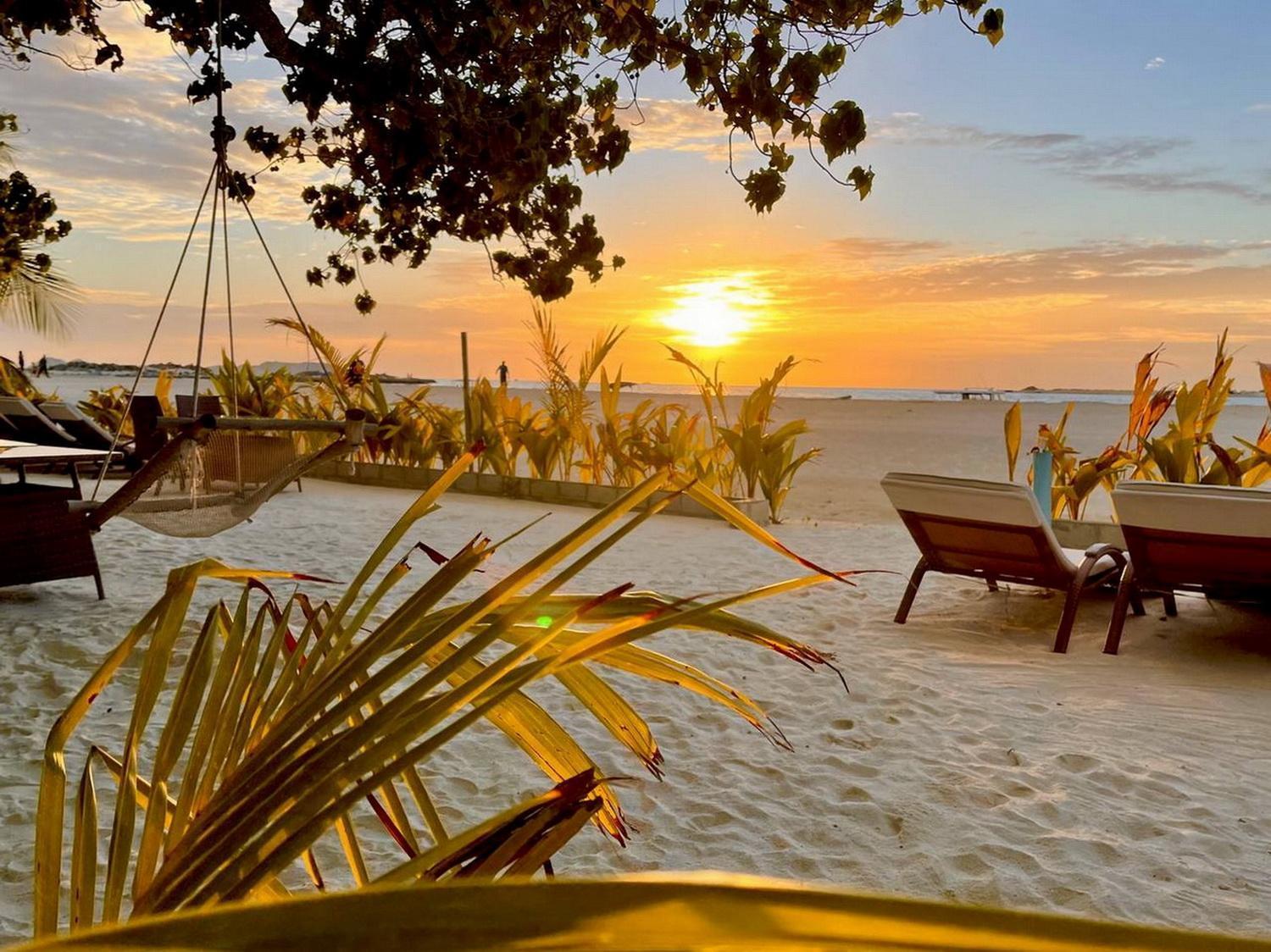 Wind Breeze Sunset View Inn Guraidhoo  Buitenkant foto